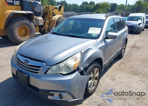 2011 Subaru Outback 2.5I Premium z USA, uszkodzony, nr VIN 4S4BRBCC8B3375423